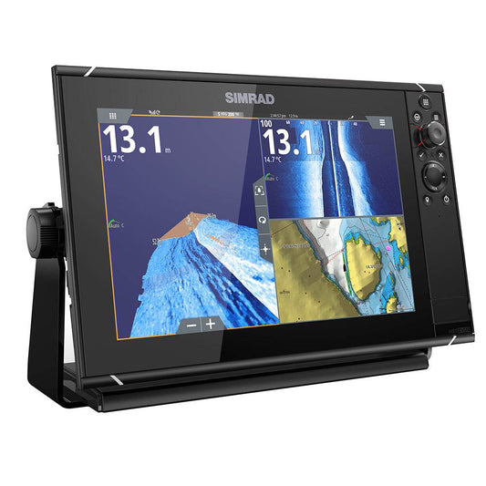 Suncoast Marine and Auto offers Simrad NSS7 evo3 7" Chartplotter/Fishfinder With Insight Charts