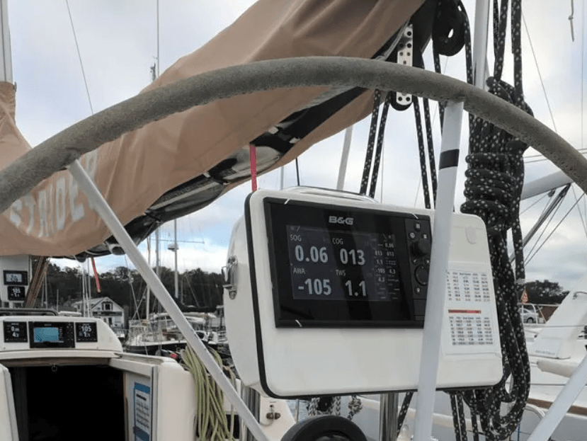 Shop B&G Zeus and Vulcan GPS / Fishfinder Combos - Suncoast Marine & Auto Supply 