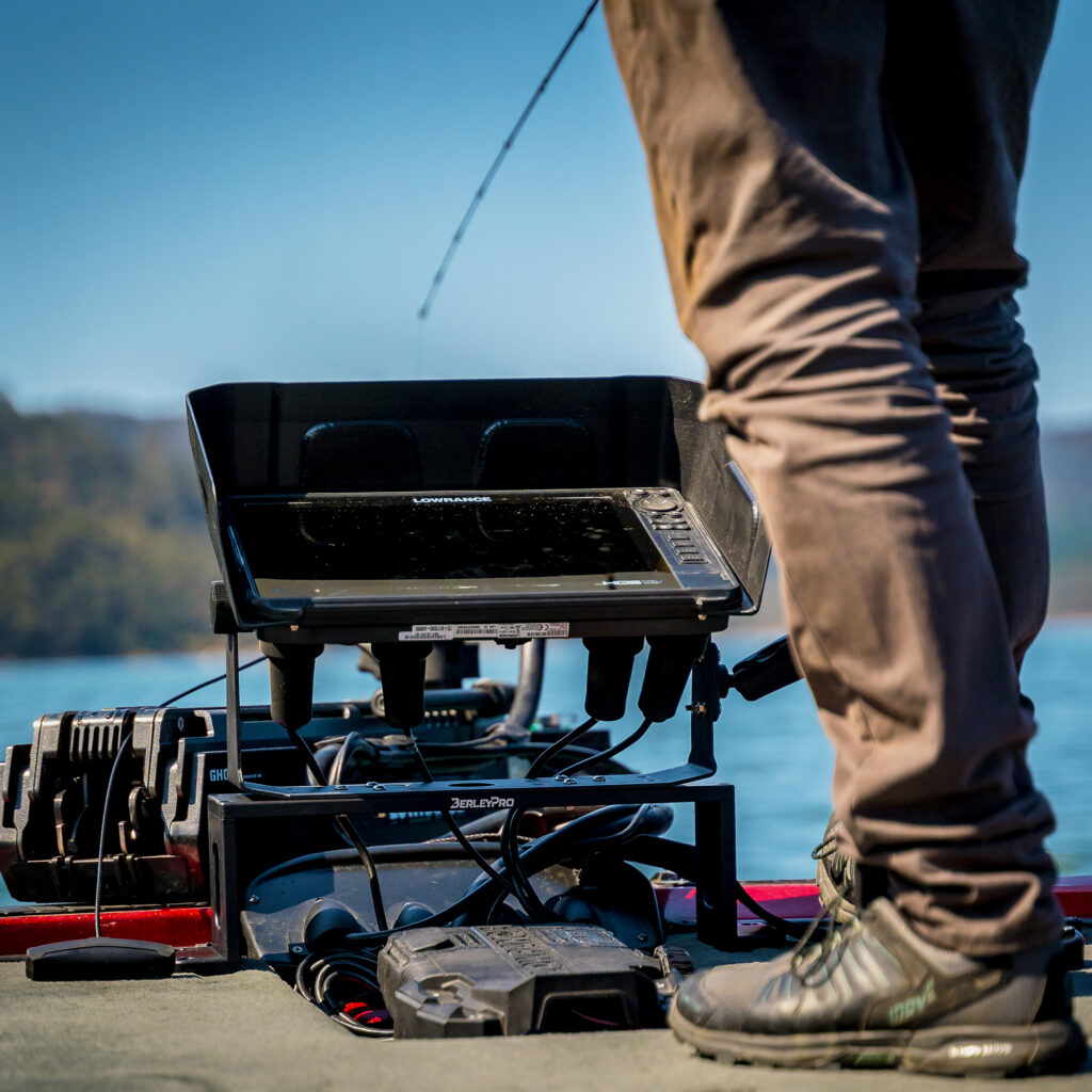 Shop Lowrance networking cables, sensors, mounts, and accessories. Boost sonar performance with OEM parts for HDS PRO, Elite FS, ActiveTarget & more.